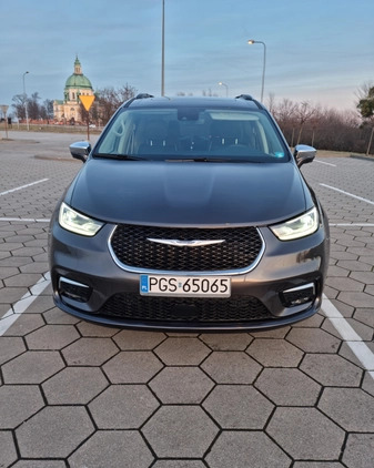 Chrysler Pacifica cena 229900 przebieg: 28700, rok produkcji 2022 z Gostyń małe 326